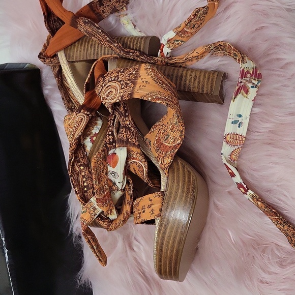 Brand New COLIN STUART PLATFORM WRAP HIGH HEEL SANDALS-6.5 - Picture 7 of 7